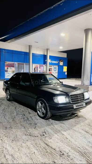 Продам Мерседес W124 2.3