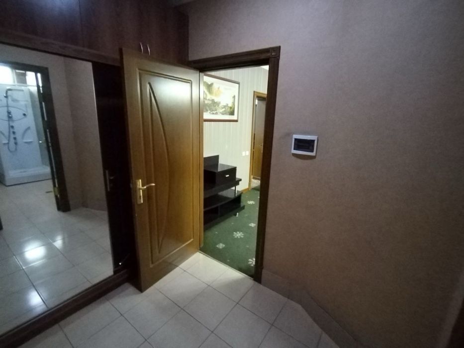 Аренда под офис 2 комната, С Мебелью! 88кв.м Алайский! 2200у.е
