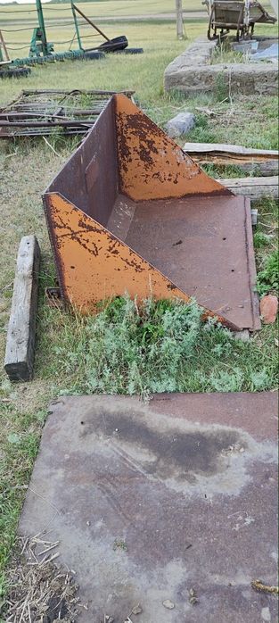 Продаётся комплект сельхоз техники