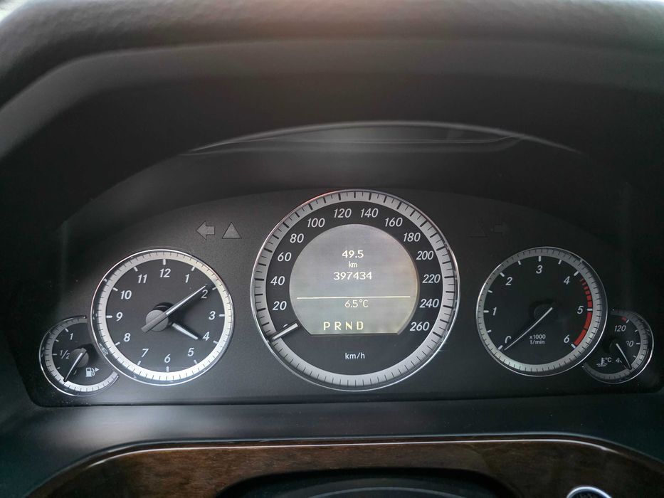 Vand Mercedes Benz  E Class , W212, 2009