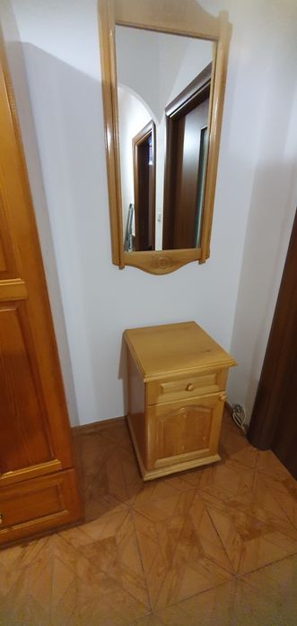 Мебели от дърво (чам)