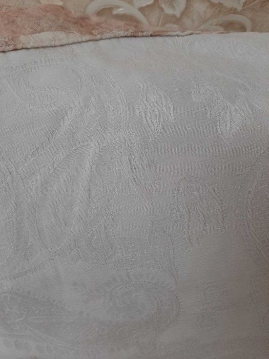 Новое иранские покрывала 2 штуки чистое х.б. цена за все.