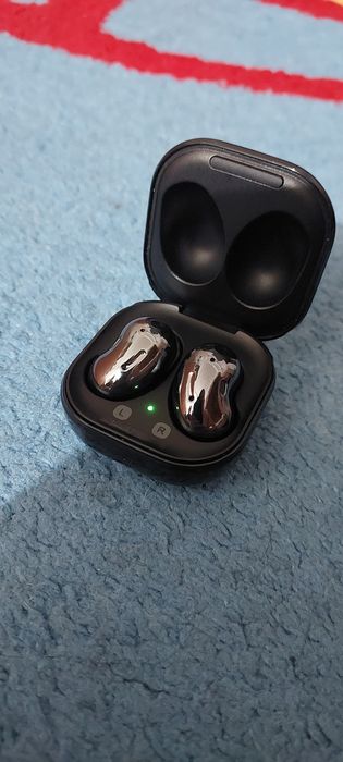 Наушники Samsung