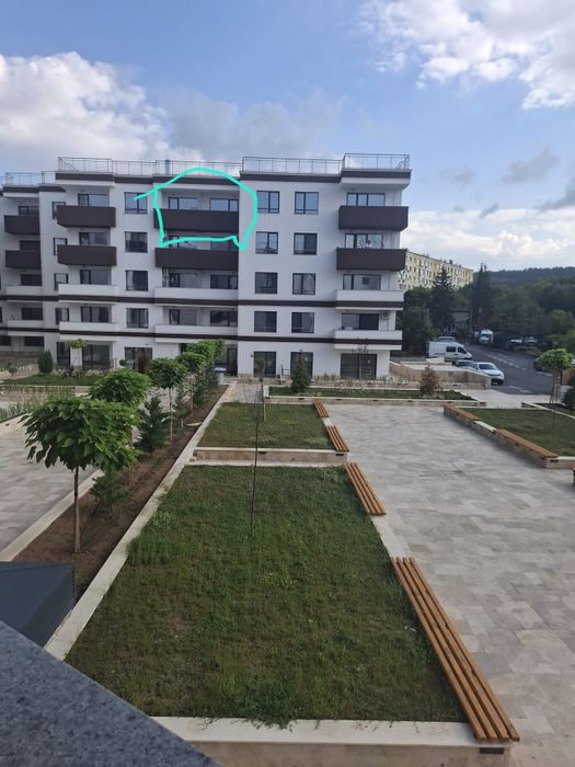 Продава се 3-стаен апартамент в затворен комплекс, кв. Изток, Перник