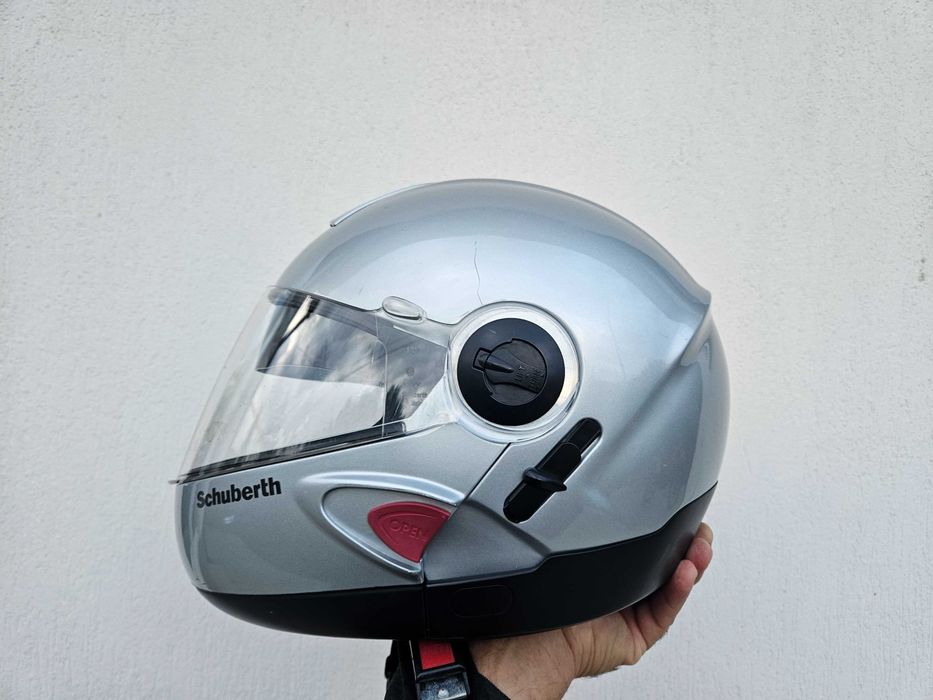 Мото каска Schuberth