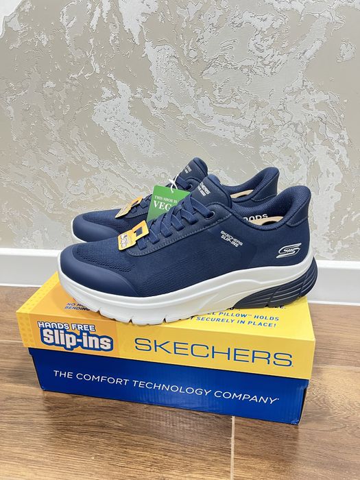 Кроссовки от бренда Skechers