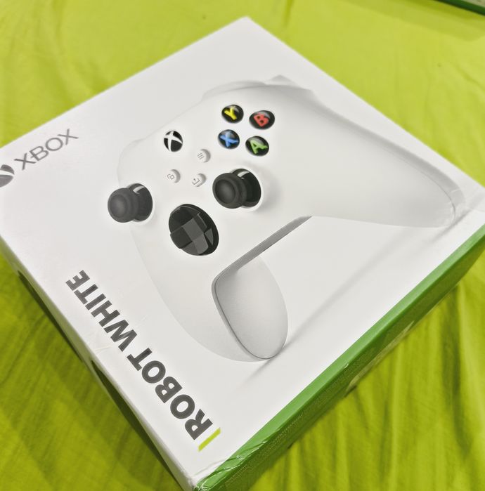 Controller xbox alb, sigilat