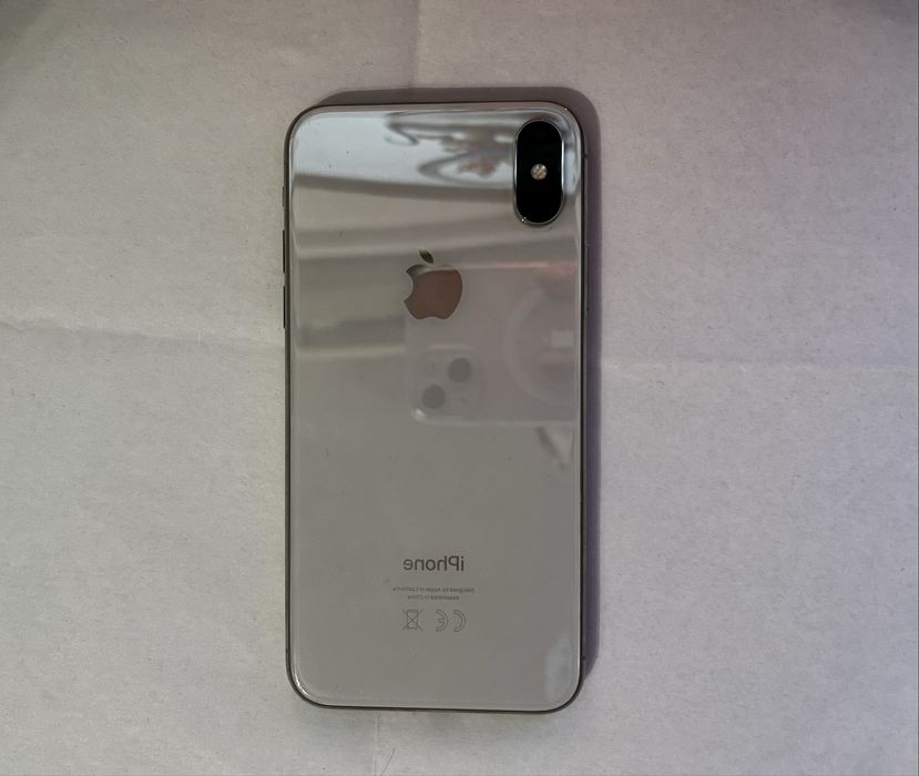 Iphone X 64 Gb in stare foarte buna