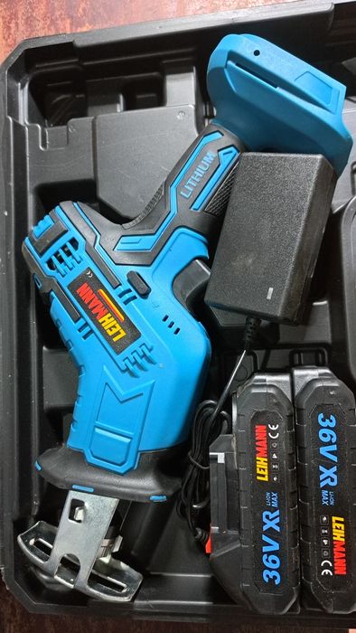 Fierastrau pe acumulator.