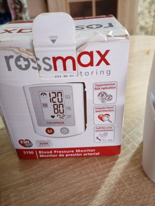 Продам тонометр автомат