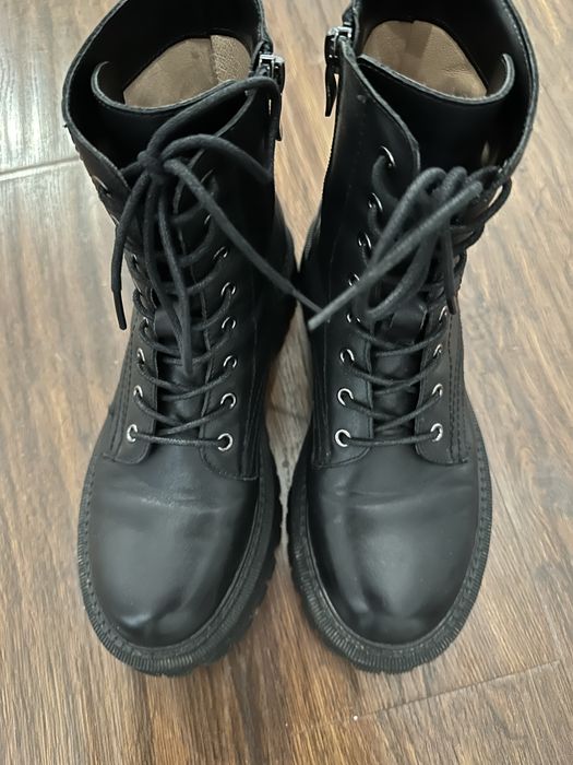 Полуботинки черные,