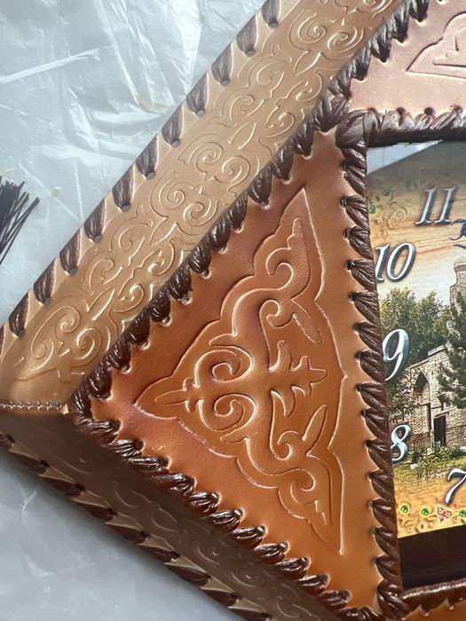 Часы сувенирные ручная работа