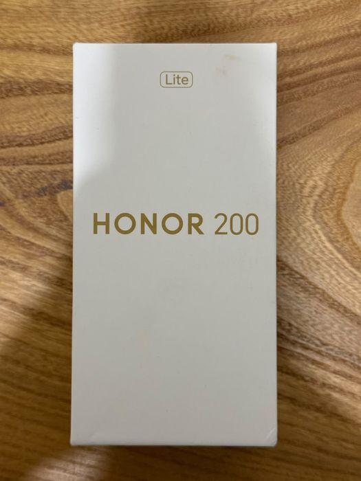 HONOR 200.