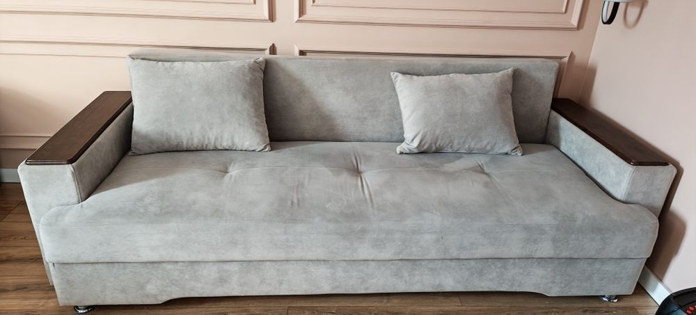 Продам диван в отличном состоянии