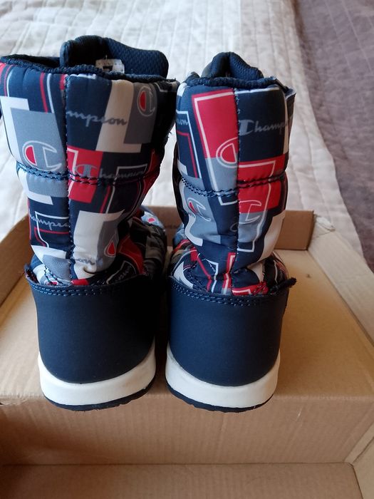 Детски апрески Champion