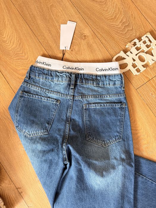 Calvin Klein!Дънки с висока талия с ластик Wild leg