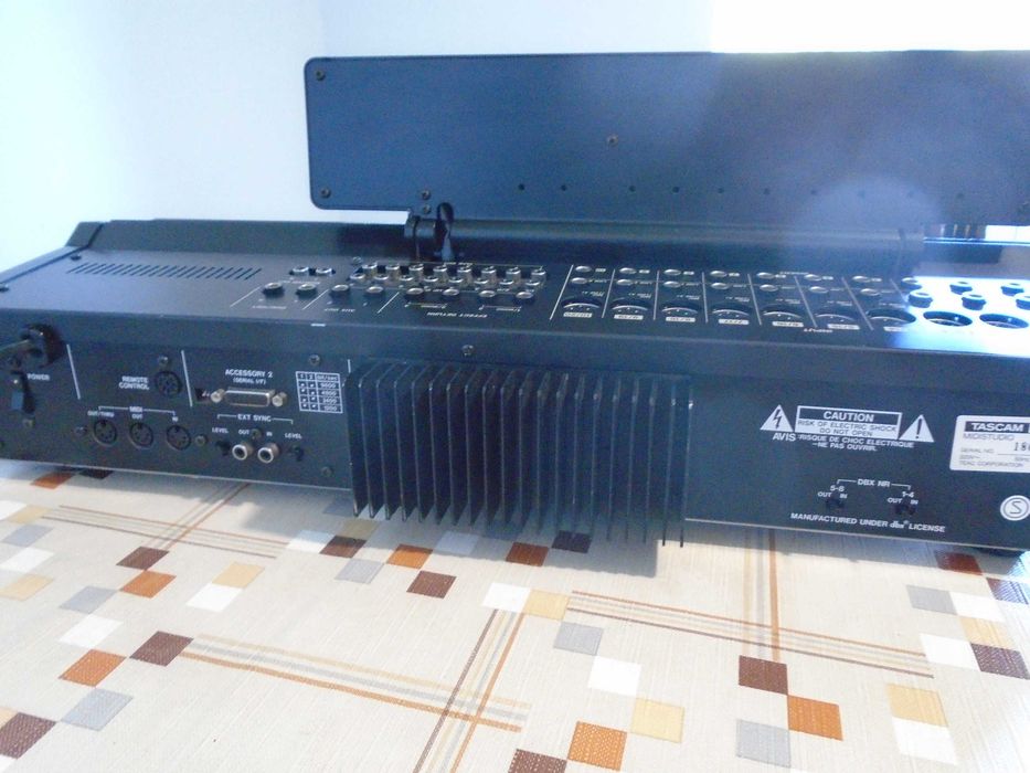 Tascam 688 midistudio