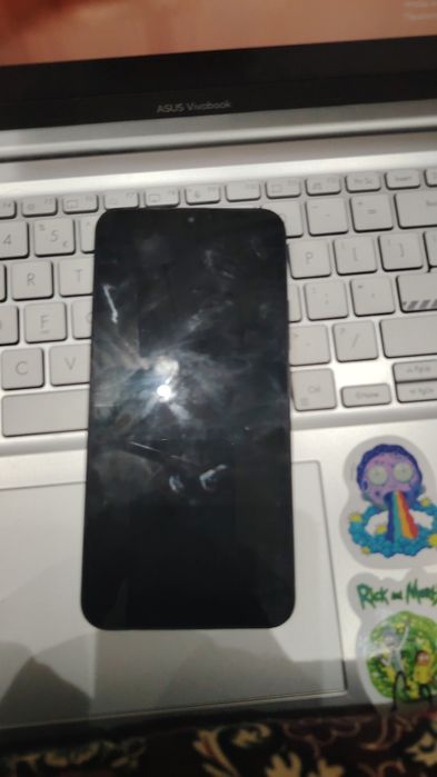 Самсунг А34 экран алмашган холати яхши