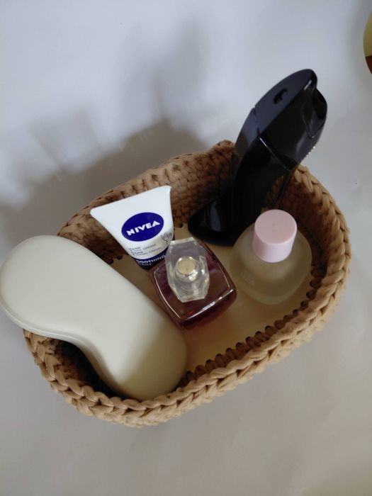 Ръчно плетен панер