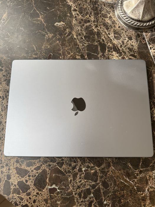 MacBook Pro 16" M1 Pro 2021/ 16GB RAM / 512GB SSD - A2485