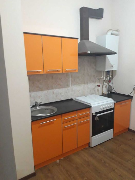 Шаҳар марказидан 2 хонали уй