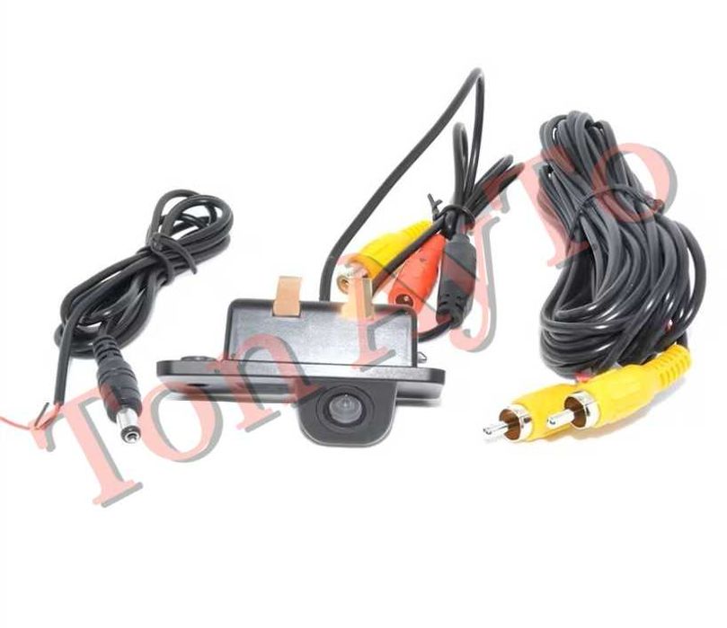 Камера Заден Ход Ауди Audi А3 А4 А5 А6 А8 Q7 Камера за Вграждане Плафон Номер Ауди