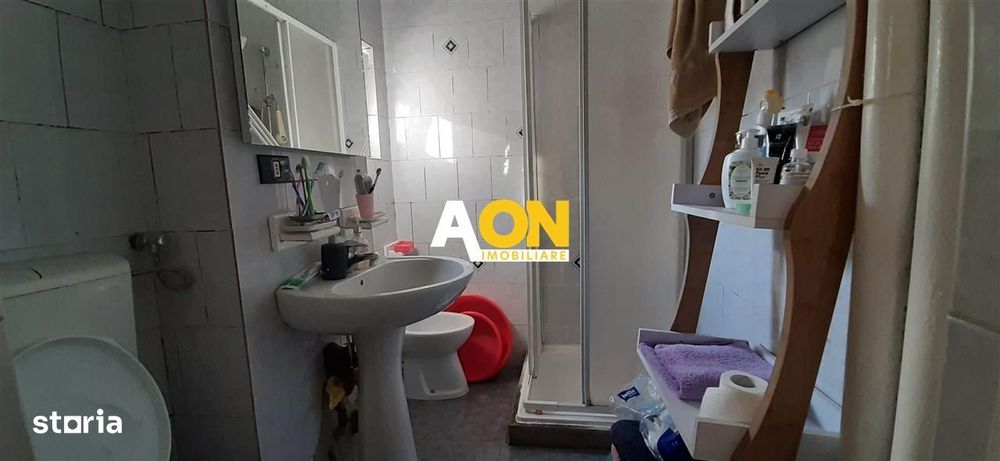 Apartament 3 camere Cetate