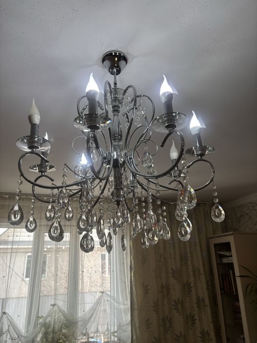 Продам Люстры в хорошем состоянии