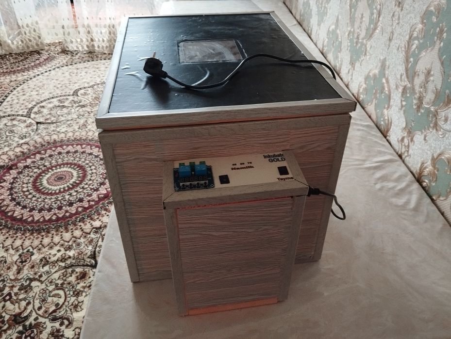 Инкубатор автомат