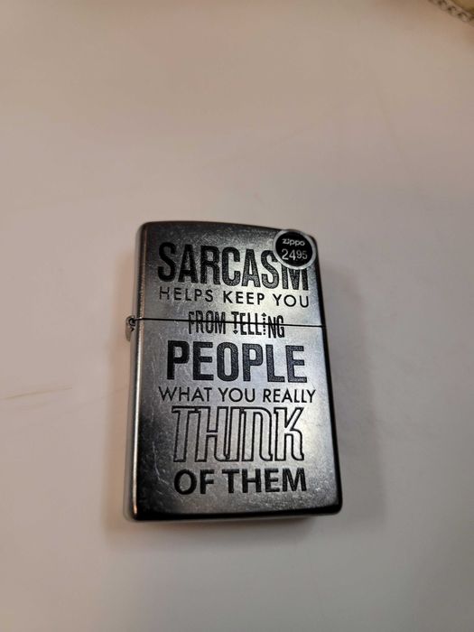 Bricheta Zippo noua