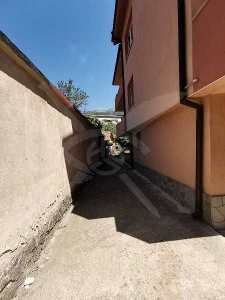 Продава се Тристаен апартамент в Карлово - 131 кв.м за 955 €/кв.м - Снимка #9