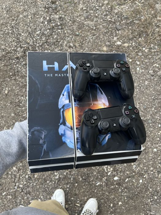 продам Playstation 4