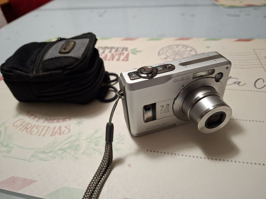 Casco Exilim EX-Z120, 7,2 MP, ecran LCD 2", calitate