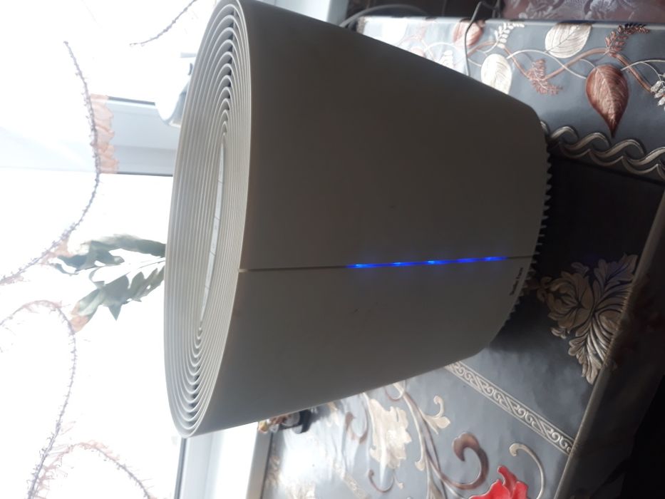 Продам очиститель воздуха