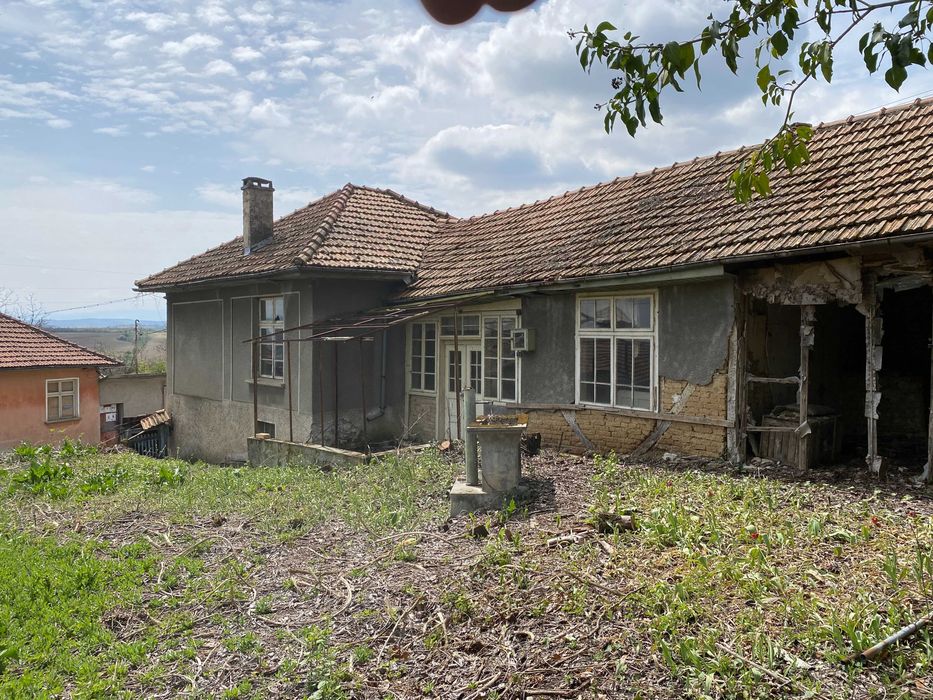Къща в село Крамолин