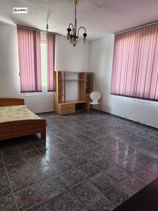 Къща в Плевен, област-гр.Пордим площ 230 цена 160000