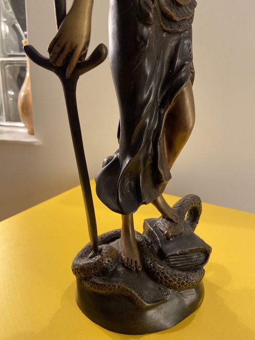 Statueta   - Justitia semnata - Steiner , inaltime 42 cm