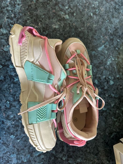 Дамски маратонки по модел на Dolce&Gabbana 40номер