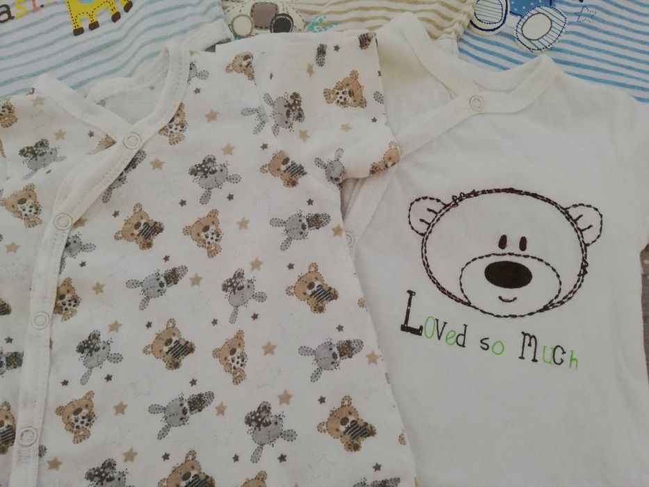 Лот бебешки бодита с къс ръкав 56 см. 8 части с подарък