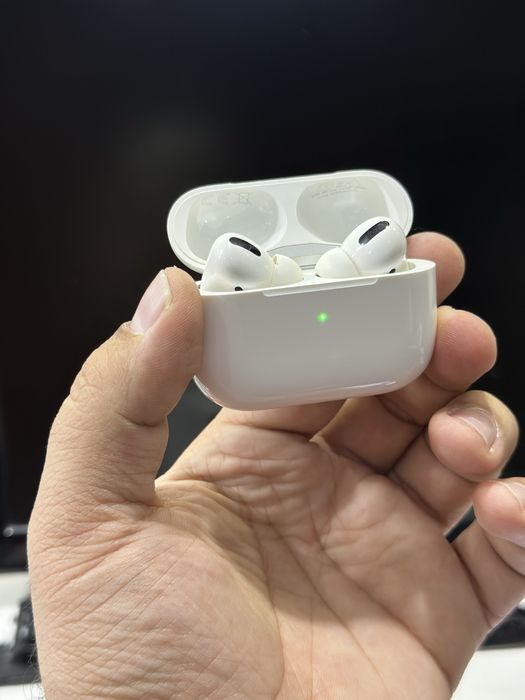Airpods ProWith ZE/A