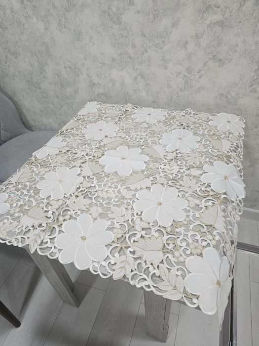 Скатерти вышитые