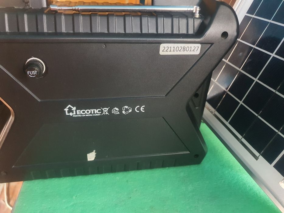 Generator Solar de Curent cu Panou Solar/Excursii