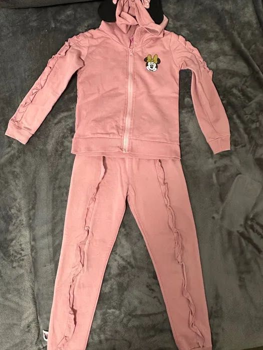 Costum pentru fetiță de 6 ani. Jachetă și pantaloni