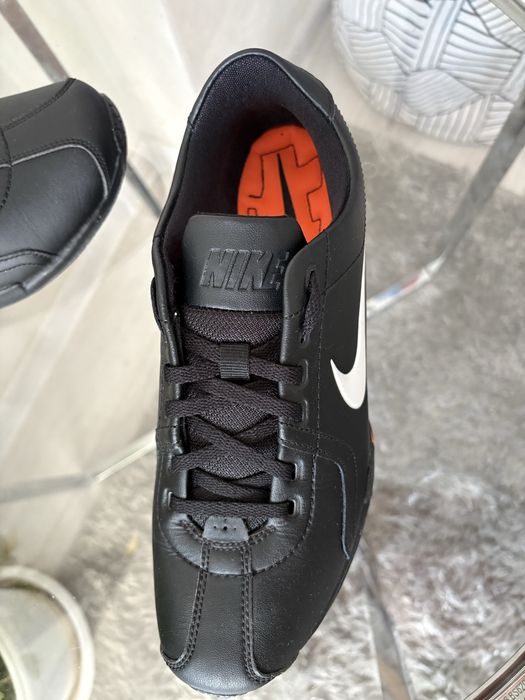 Кожени маратонки Nike