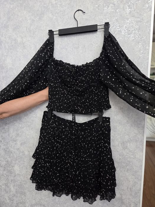 Продам женский костюм