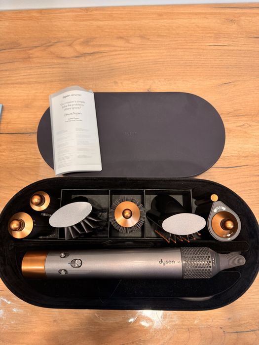 Продается фен dyson, в отличном