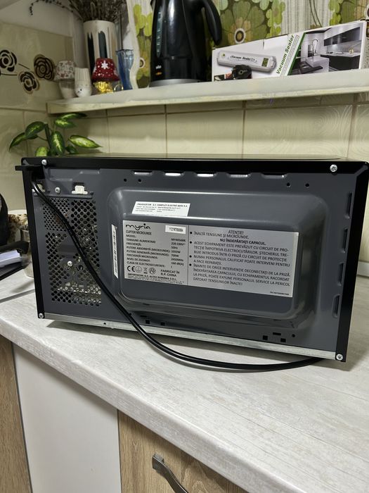 Cuptor cu microunde Myria