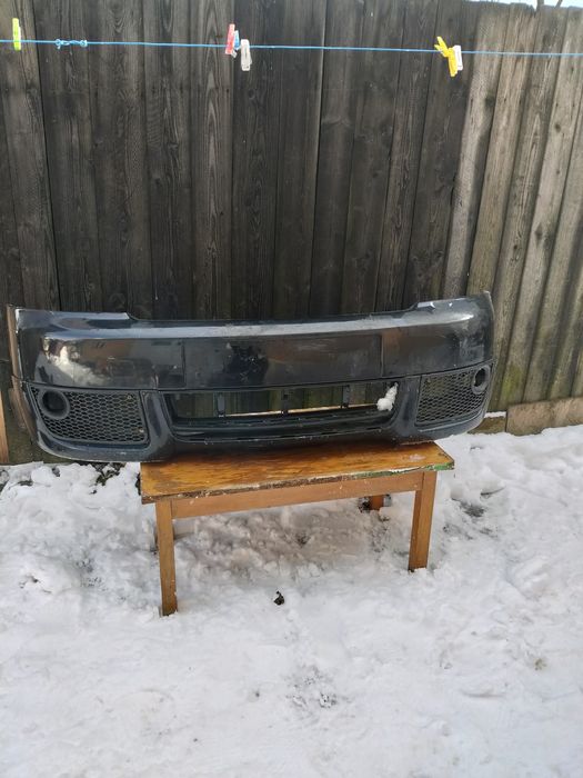 Spoiler audi a4 b6 rs + lip bara fata pret negociabil 1000 de lei ……..