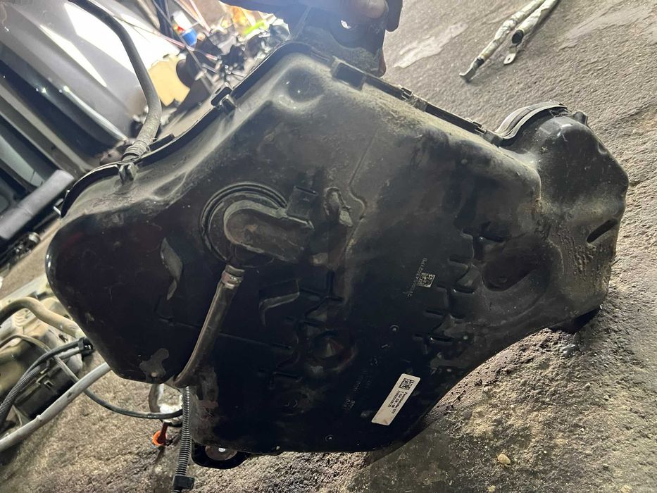 Rezervor rezervoare ansamblu complet activ si pasiv AdBlue SCR  BMW G20 G21 G22 G23 G26 cod 7454339 9423387