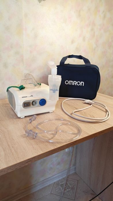 Ингалятор omron компрессионный для всех возрастов бу